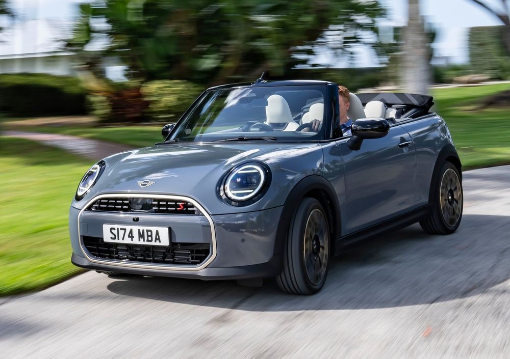 โหมดการขับขี่ Mini Cooper S Convertible 2025 (10)