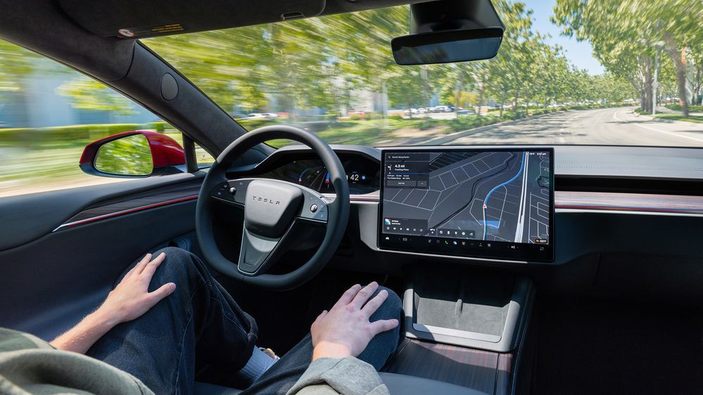 Tesla Model S 2025 Autopilot