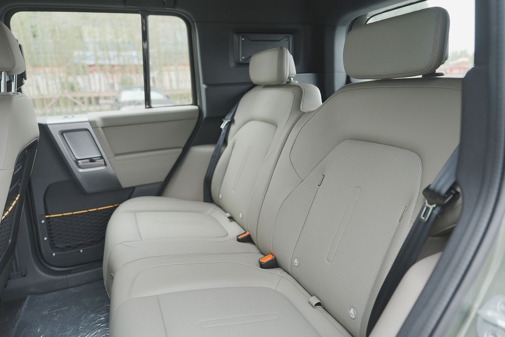 iCAR V23 Rear seat