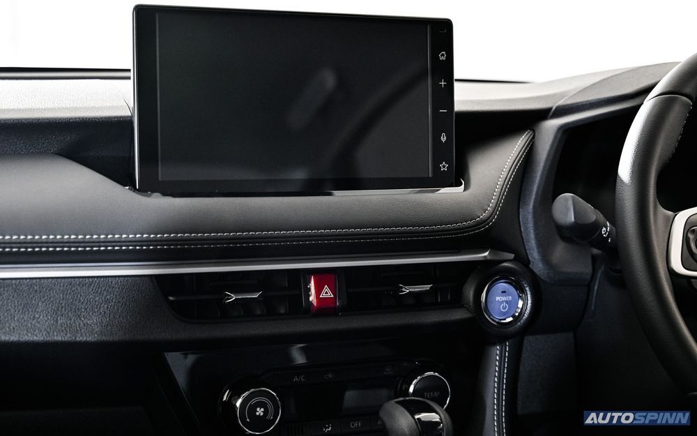 Toyota Yaris ATIV  HEV