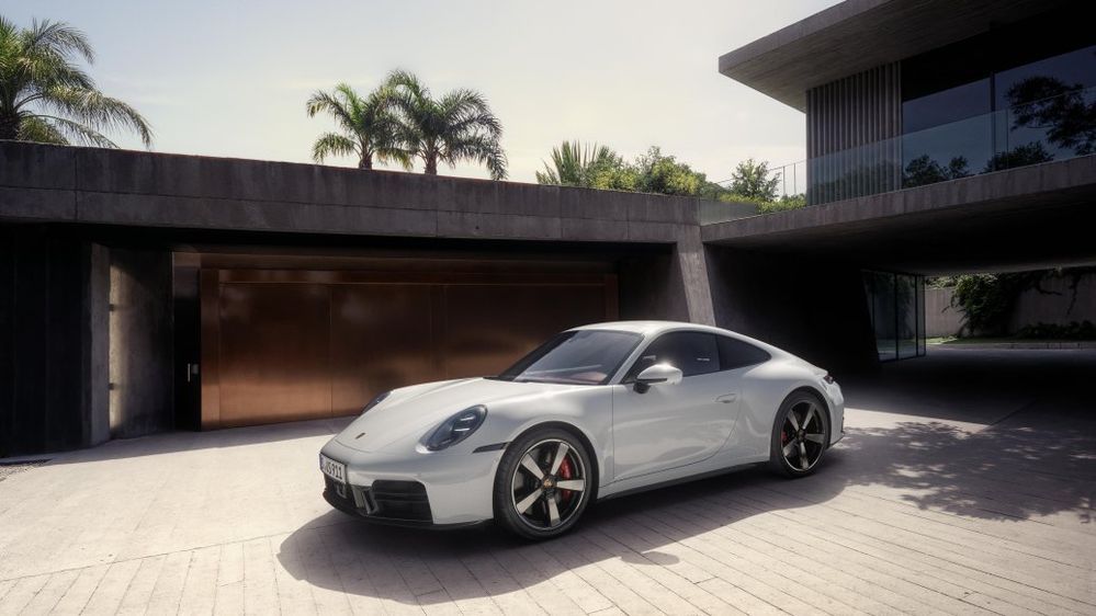 Porsche 911 Carrera S 2025 (1)