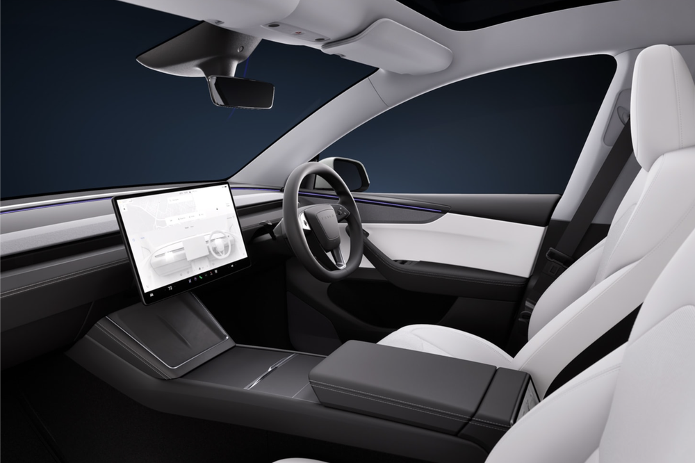 Tesla Model Y 2025 Interior