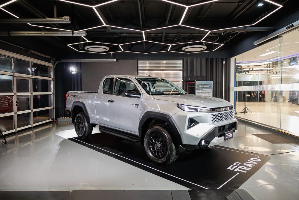 TOYOTA HILUX TRAVO SMART CAB 4TREX 2.8 PREMIUM AT