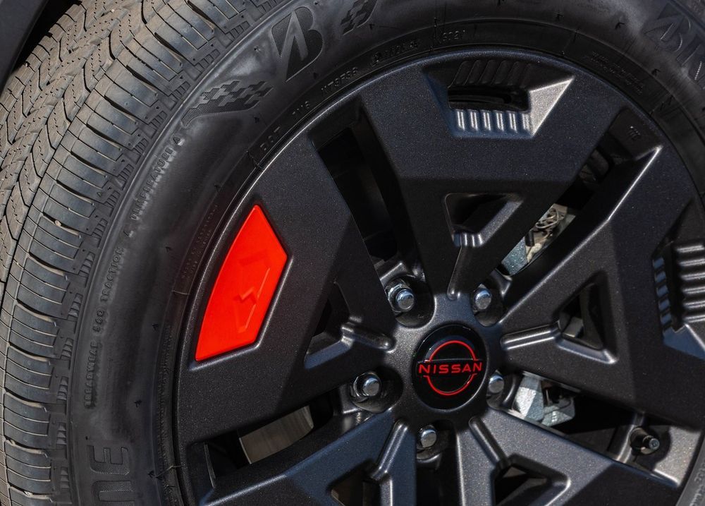 Nissan Kicks Rock Creek ล้อแม็ก