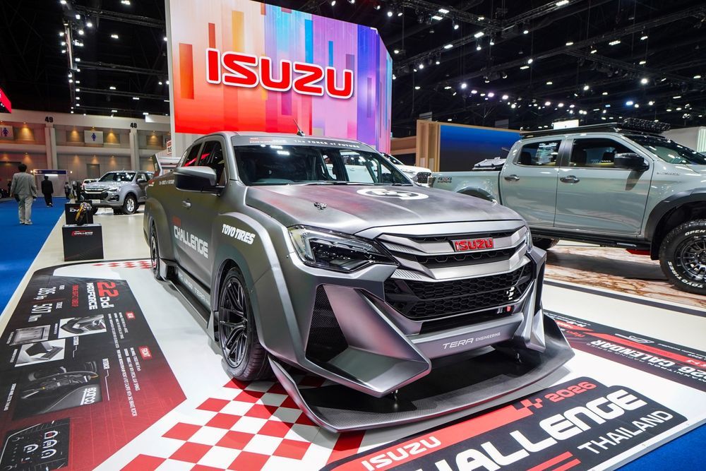 Isuzu Challenge 2026 Racing Car (1)