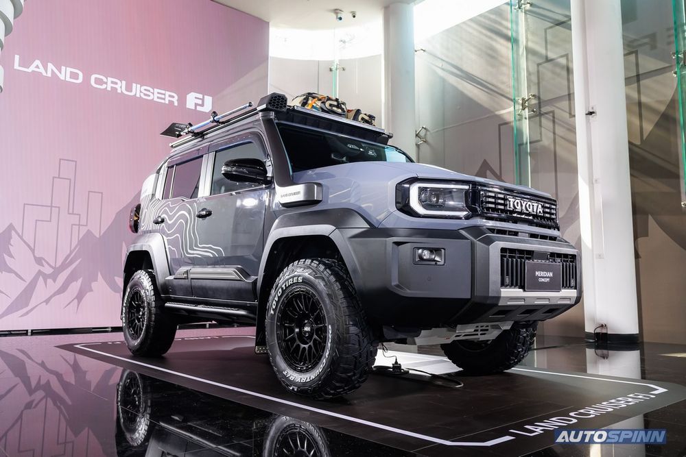 TOYOTA LAND CRUISER FJ