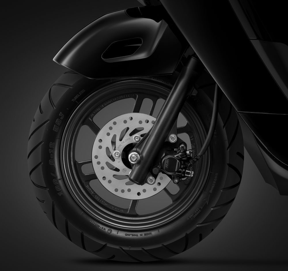 Honda UC3 Front Suspension 