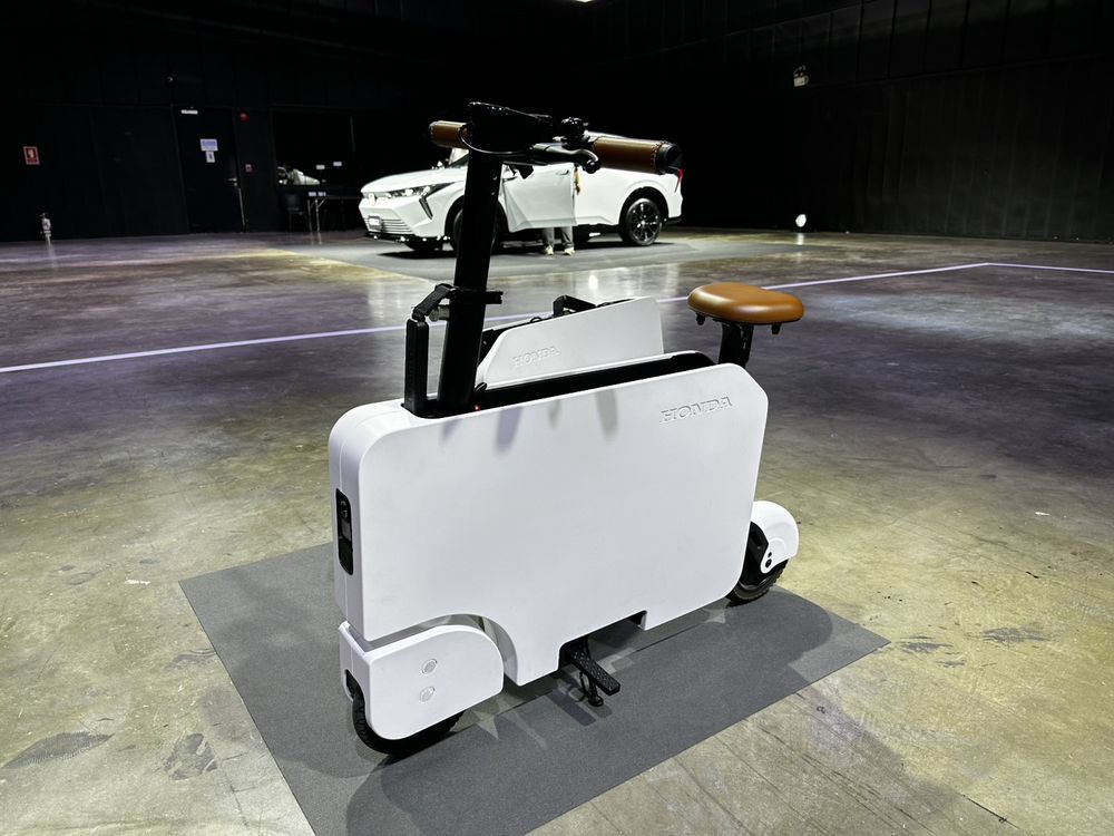 สกู๊ตเตอร์ไฟฟ้า motocompacto