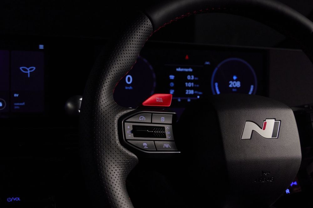 The new Hyundai IONIQ 5 N Line 2026 - Paddle Shifters