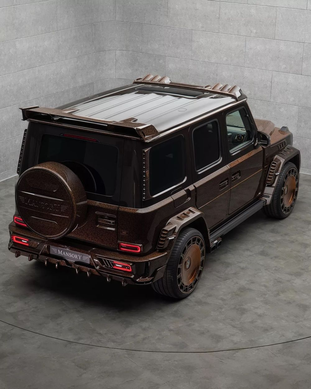 Mansory P820 Linea D’Arabo ด้านหลัง