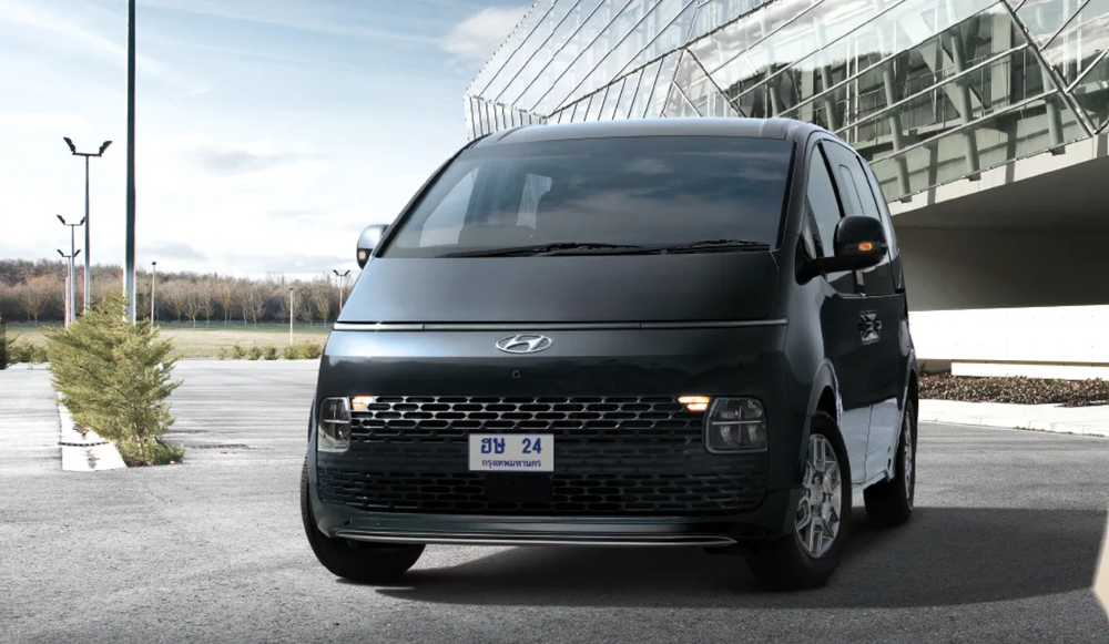 New Hyundai STARIA Hybrid 2026