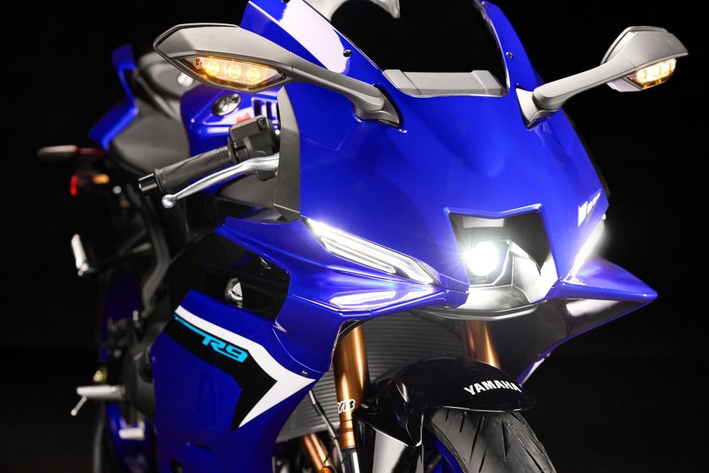 Yamaha YZF-R9 Headlight