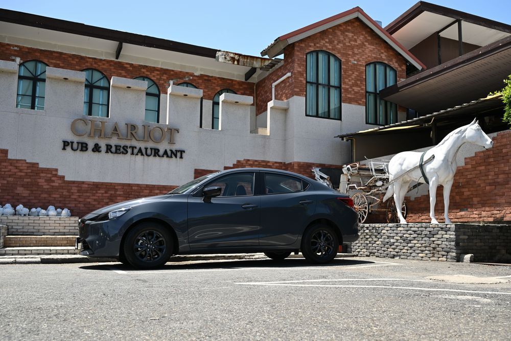 NEW MAZDA 2 ESSENTIAL SIGNATURE ด้านข้าง