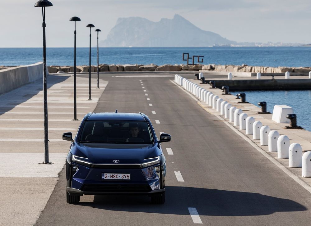 Toyota เตรียมใช้เทคโนโลยี Range Extender (EREV) มิติใหม่แห่งการขับขี่