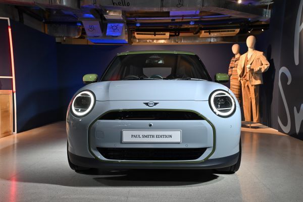MINI Cooper Paul Smith Edition 2026 รุ่นพิเศษ ภายนอก