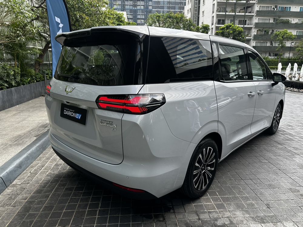WULING STARLIGHT DARION EV