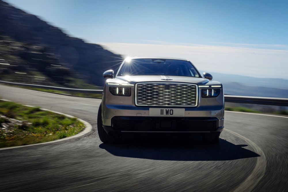 Bentley Torcal รุ่น Core ดีไซน์ด้านหน้า