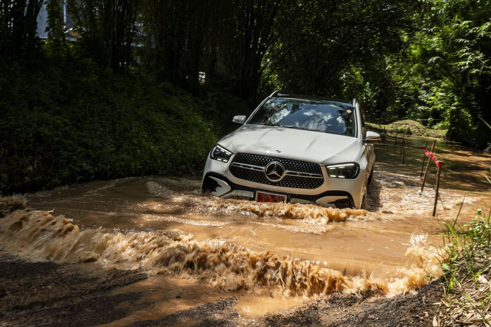  SUV Driving Events
