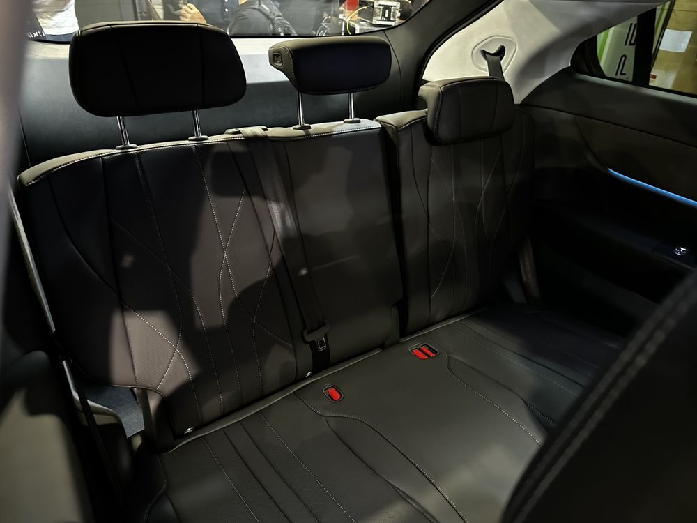 XPENG X9 Executive Special Color Edition