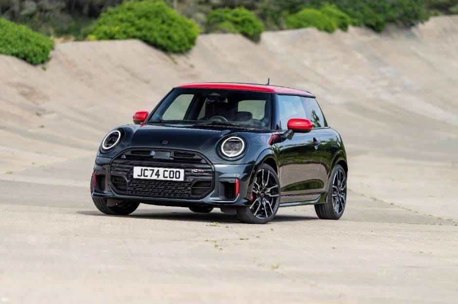 MINI JCW 2025