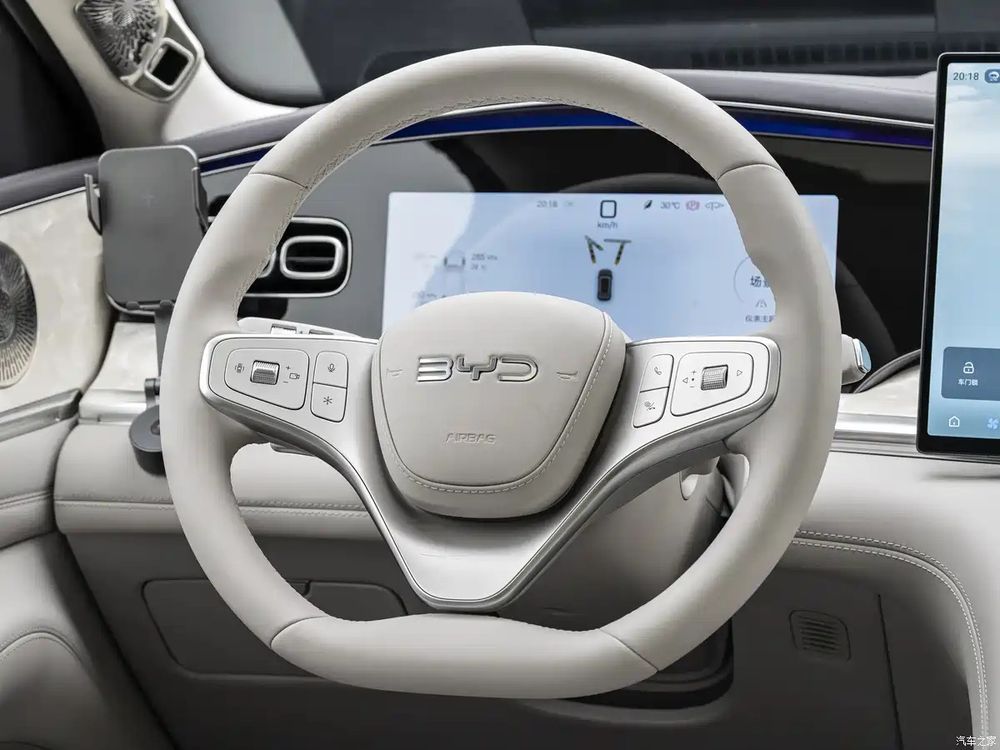 BYD Sealion 08