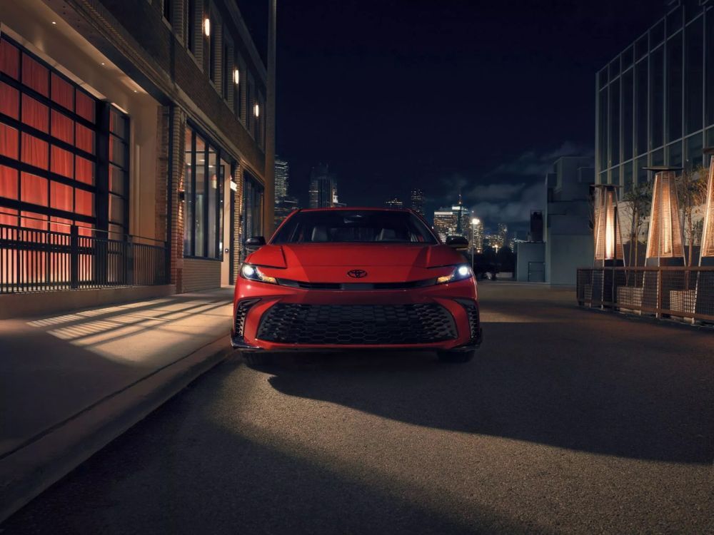Camry รุ่นปี 2026 Nightshade Edition