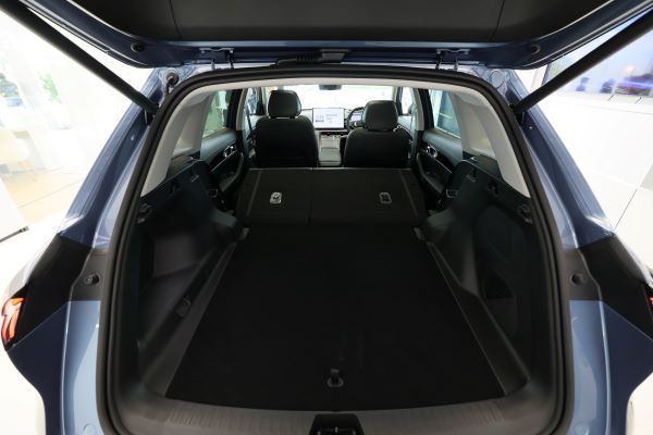 ตารางผ่อน GEELY STARRAY EM-R 2026 เริ่มต้น 7,xxx บาท พับเบาะ