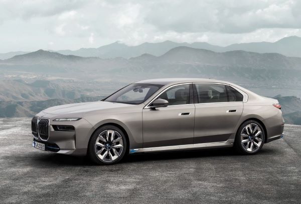 รถยนต์ไฟฟ้าที่มีขายในไทย 2023 BMW i7