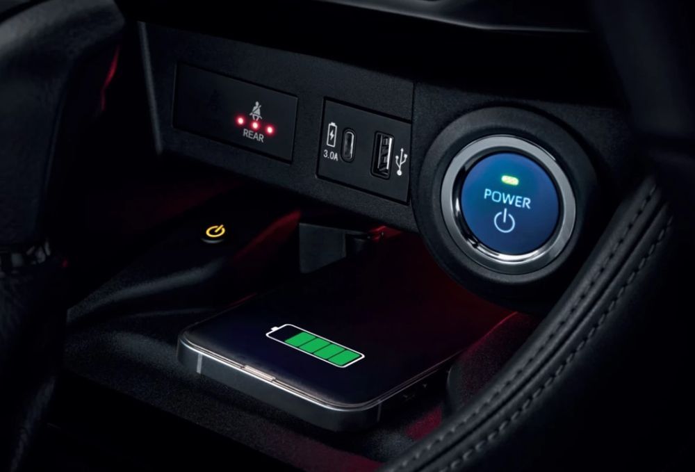 YARIS CROSS NIGHTSHADE 2025-2026 ที่ชาร์จโทรศัพท์