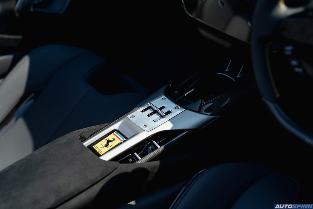 การออกแบบภายในของ Ferrari 12Cilindri
