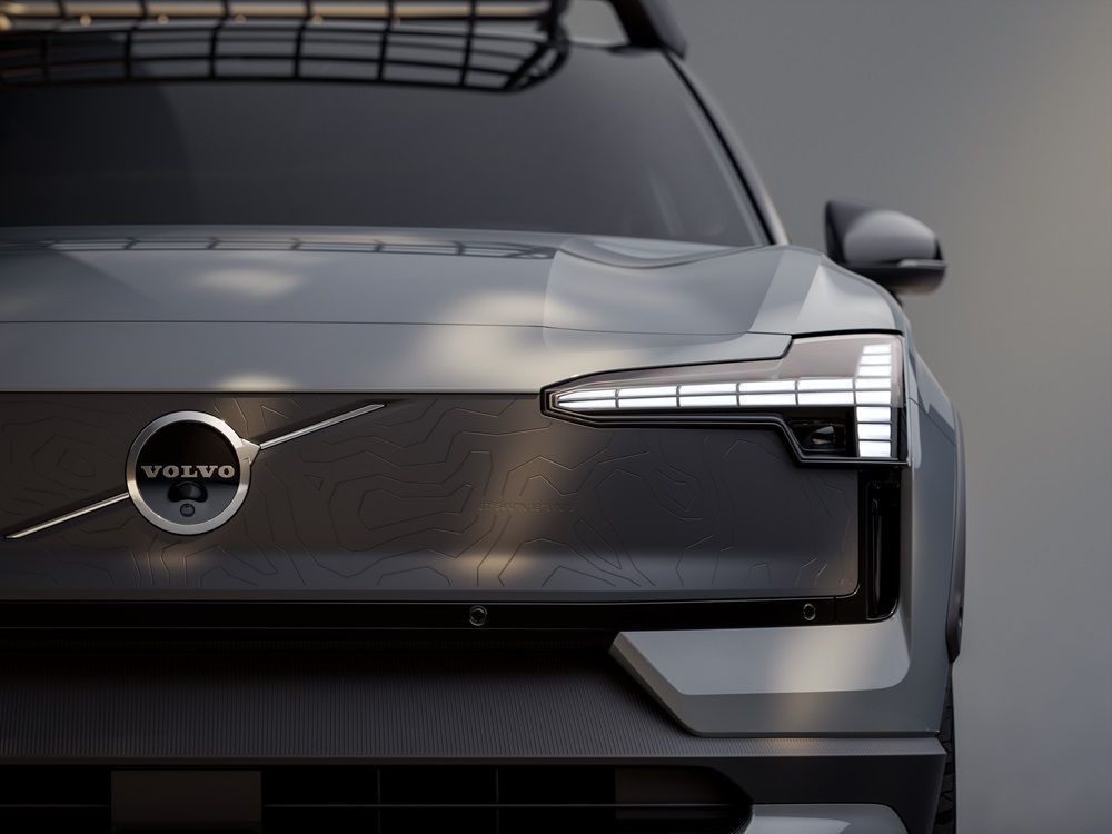 ภายนอก Volvo EX30 Cross Country 2025