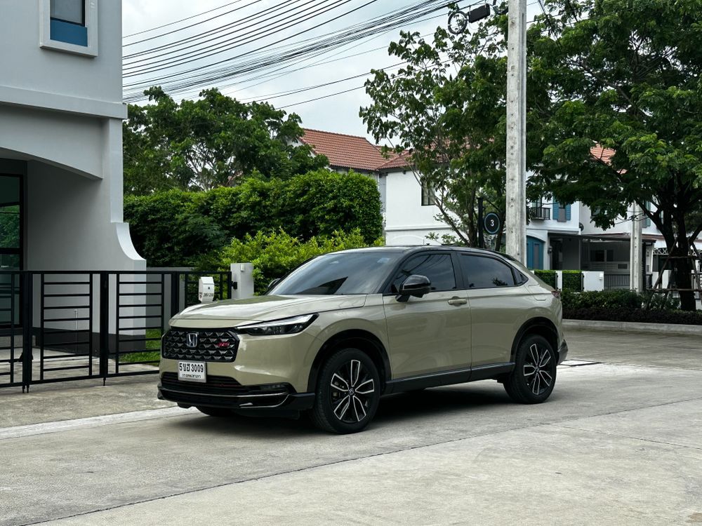 รีวิว Honda HR-V e:HEV RS 2025