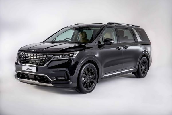 The Kia Carnival SXL Luxury Diesel รุ่น 7 ที่นั่ง 2025