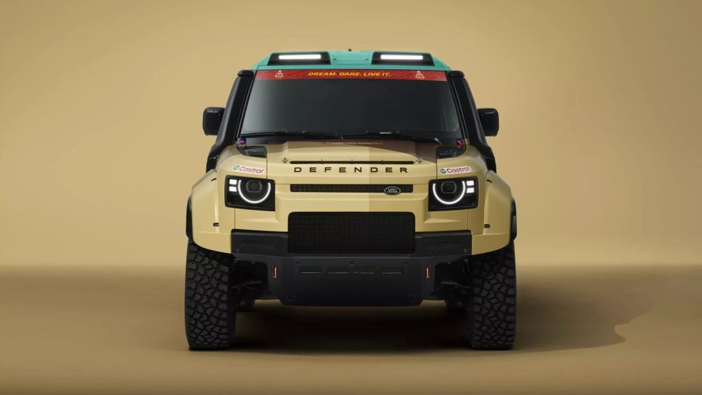 Land Rover Defender Dakar D7X-R ด้านหน้า
