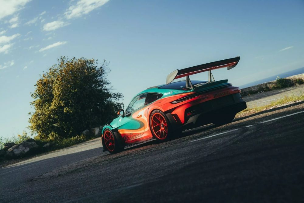 Dua Lipa X Porsche 911 GT3 RS (4)