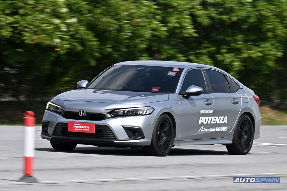 BRIDGESTONE POTENZA Adrenalin RE005