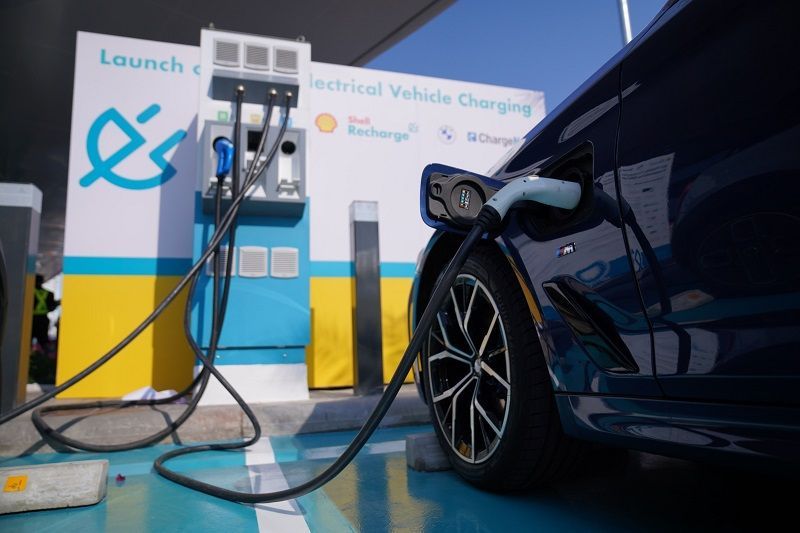  Shell Recharge in partnership with BMW ChargeNow