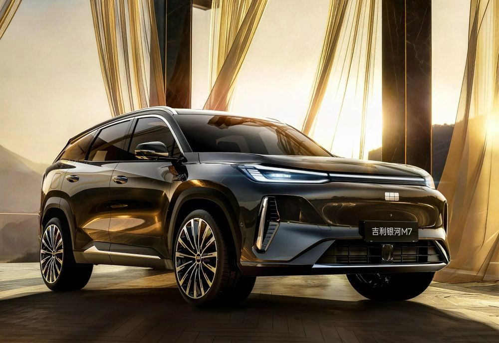 Geely Galaxy M7 PHEV (2)
