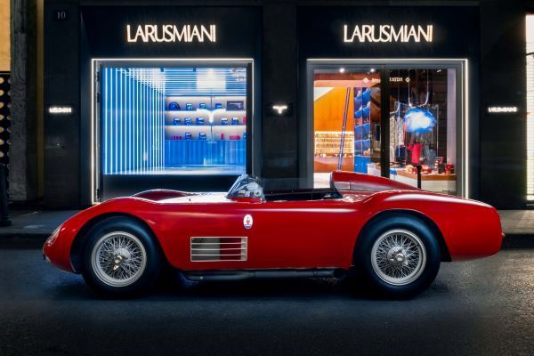 มาเซราติ จัดแสดงยนตรกรรมคลาสสิก 200S งาน LARUSMIANI Automotive Gallery 2025 2