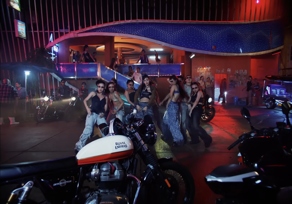 Royal Enfield Interceptor 650 bike in Rockstar Lisa