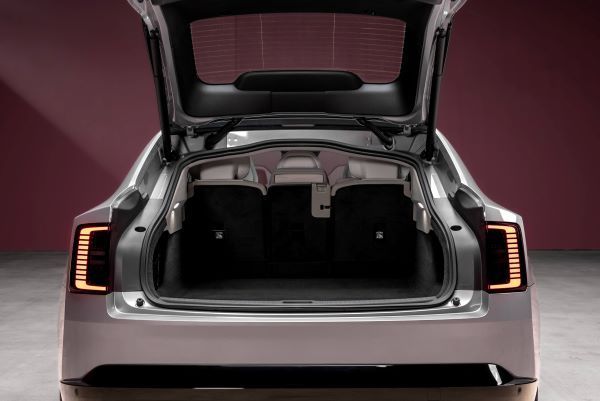 volvo ES90 2025-2026 ช่องเก็บสัมภาระ