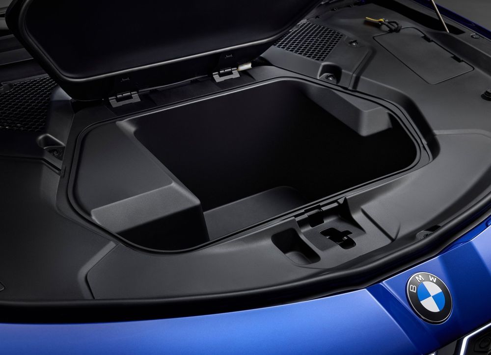 BMW i3 50 xDrive พื้นที่ Frunk ด้านหน้า