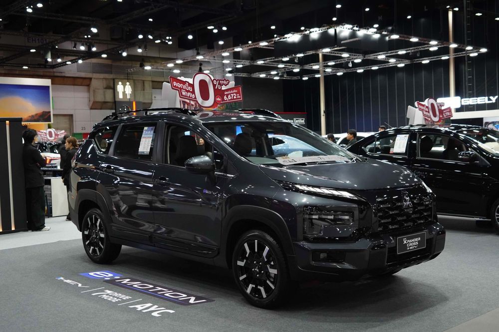 New Mitsubishi Xpander Cross HEV โปรโมชัน