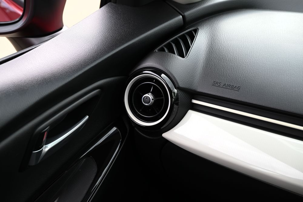 NEW MAZDA 2 ESSENTIAL ULTRA ช่องแอร์