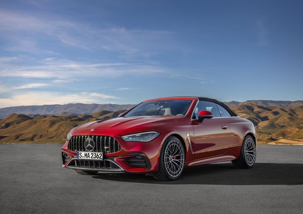 Mercedes-AMG CLE53 Cabriolet 2025 (1)