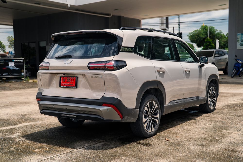 Wuling EKSION