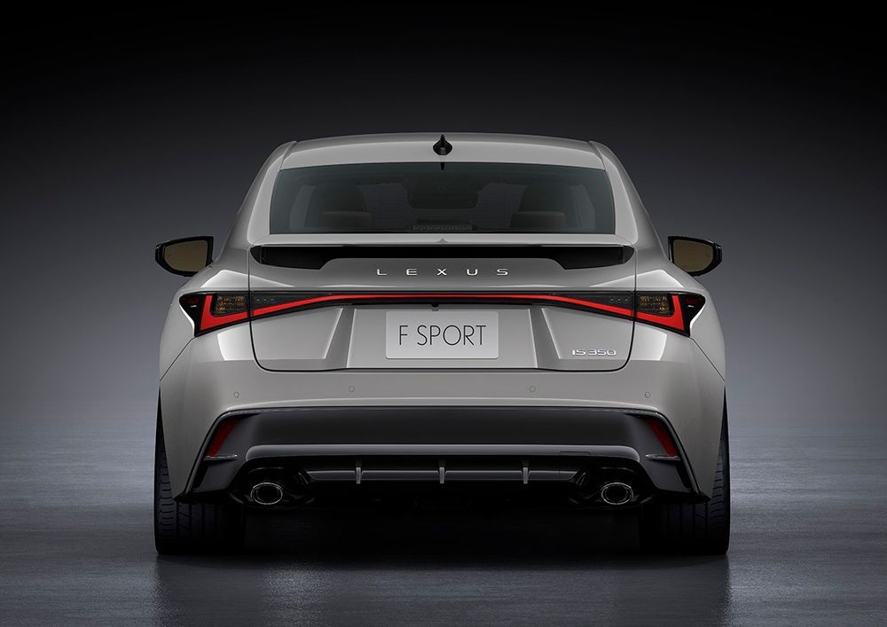 Lexus IS 2026