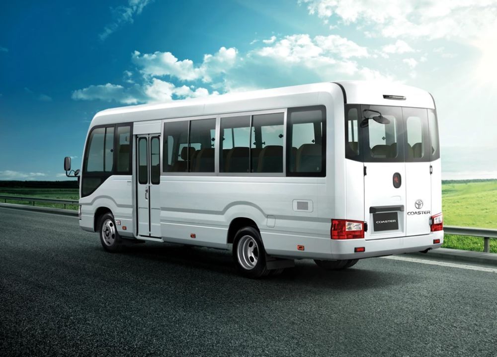 TOYOTA COASTER 2026 ด้านหลัง
