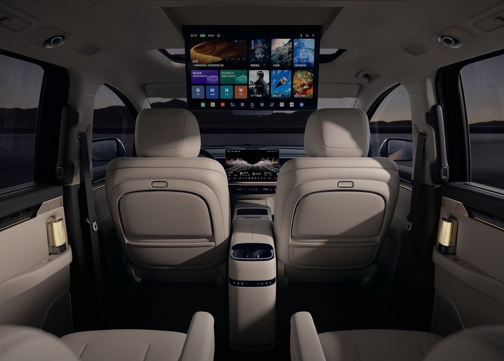 All-New GAC E8 PHEV - TV สำหรับผู้โดยสารตอนหลัง