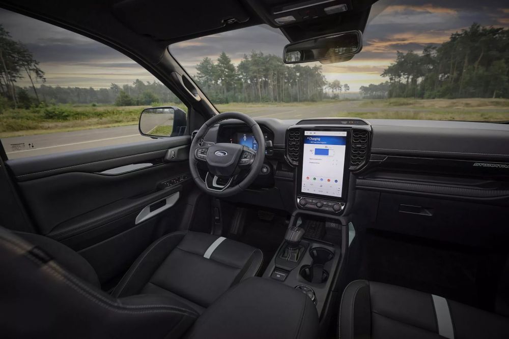 Ford Ranger PHEV ภายใน